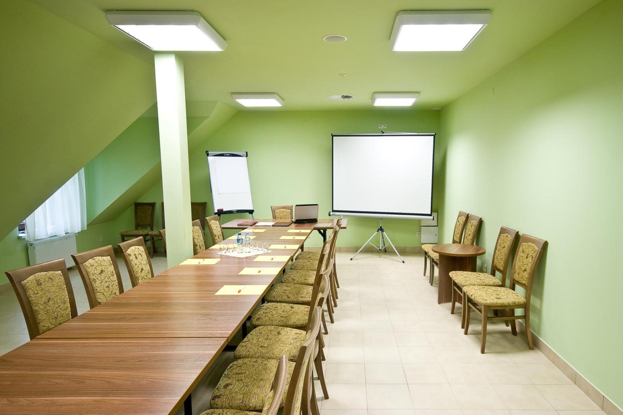 Hotel Gosciniec Horyzont Zemborzyce Tereszynskie Bagian luar foto