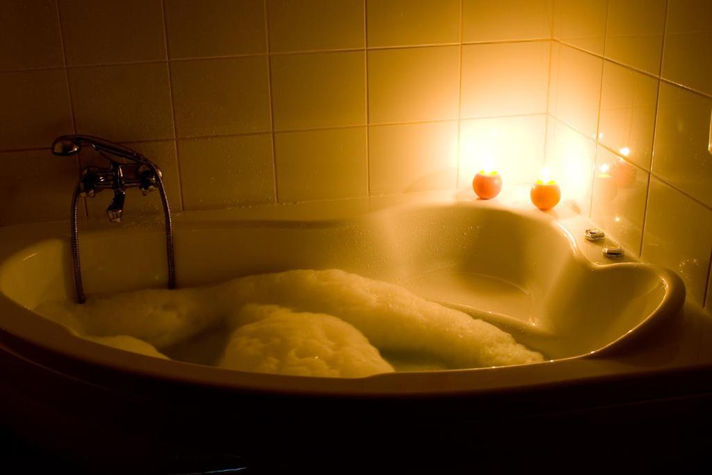 Hotel Gosciniec Horyzont Zemborzyce Tereszynskie Ruang foto